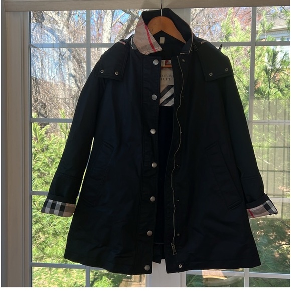 Burberry Coat - Picture 1 of 11